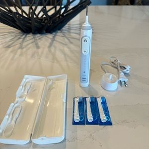 Oral B Genius Toothbrush